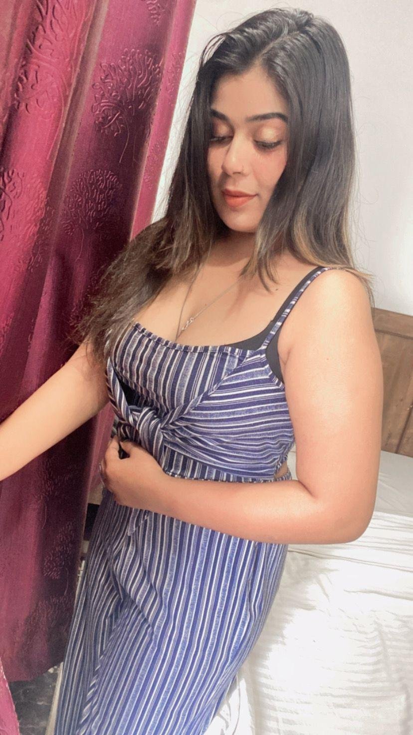  call girls service in Shivaji Nagar
